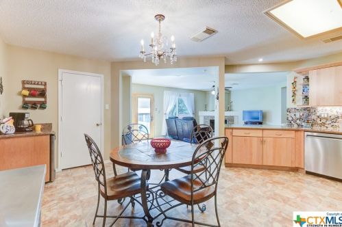 32070 Jay Bird Ln, Spring Branch TX exterior