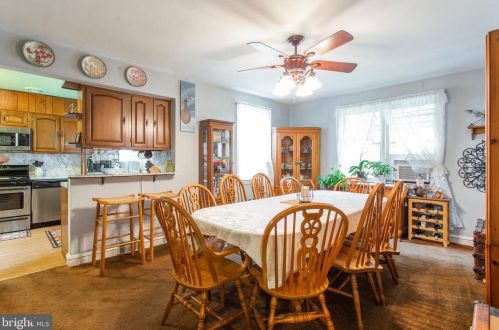 540 Riv Dr, Camden NJ 08110-2918 exterior