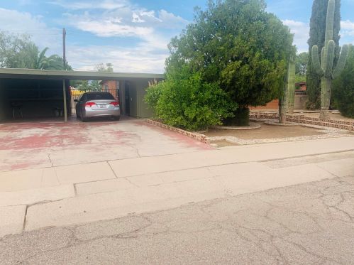 7101 Eastview Dr, Tucson AZ 85710-5516 exterior