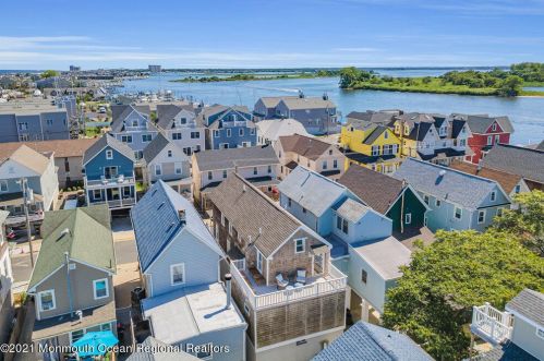 13 Ctr St, Locust NJ 07760-1712 exterior