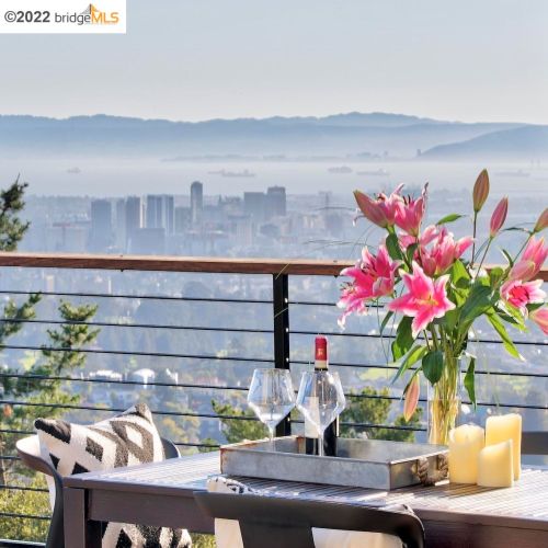 1550 Grand View Dr, Berkeley CA 94705-1637 exterior