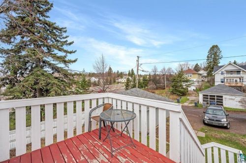 2241 11 St, Duluth MN 55806-1201 exterior