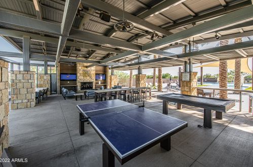 22417 29 Pl, Phoenix AZ 85040 exterior