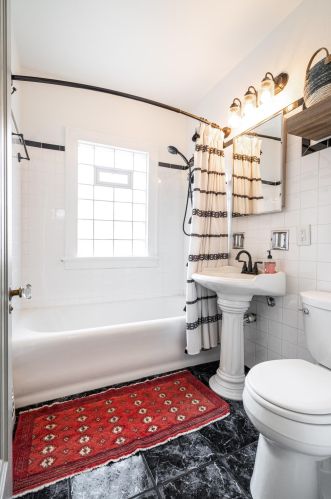 1374 58, Milwaukee WI 53214-5111 exterior