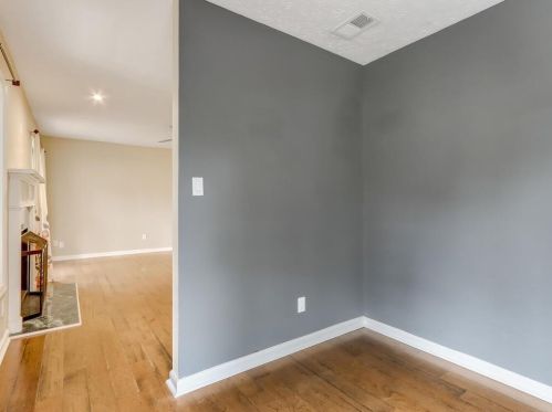 1373 Xing Dr, Atlanta GA 30329-3571 exterior