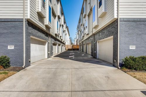 5807 Bryan Pkwy, Dallas TX  75206-8111 exterior