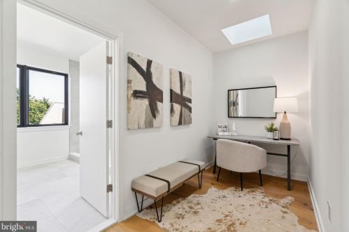 761 Cleveland St, Philadelphia PA 19146-2909 exterior