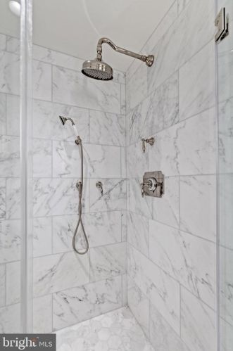 1667 Avon Pl, Washington DC 20007-2959 exterior