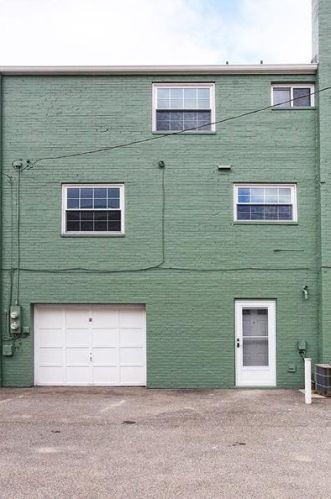 3 Chapel Dr, Pittsburgh PA 15237-2518 exterior