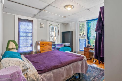 94 Woodford St, Portland ME 04103-4513 exterior