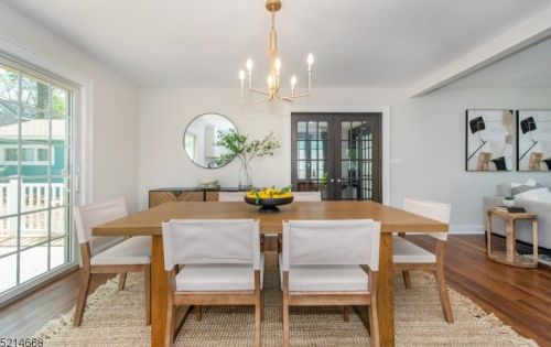 18 Kensington Ter, Maplewood NJ  07040-1323 exterior