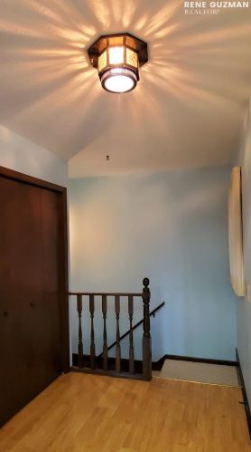 2325 Radcliff Vlg Dr, Grand Rapids MI 49546-7724 exterior