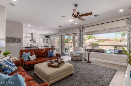 1766 Kaibab Dr, Chandler AZ 85249-3072 exterior