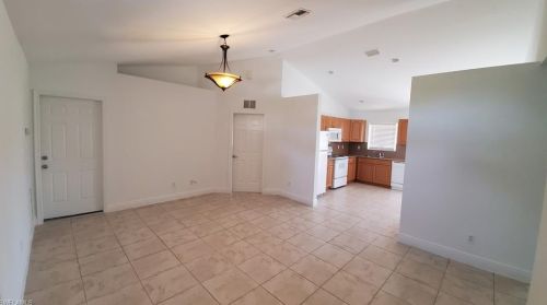 3320 58 Ave, Naples FL 34120-2569 exterior