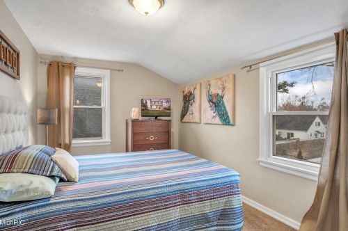 1205 Griswold St, Grand Rapids MI 49507-3814 exterior