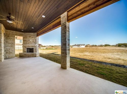 1415 Paladin Trl, Spring Branch TX 78070-4960 exterior