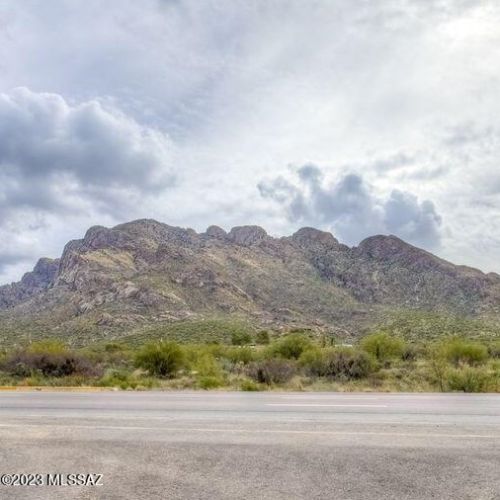 9111 Oracle Rd, Tucson AZ  85704-7444 exterior