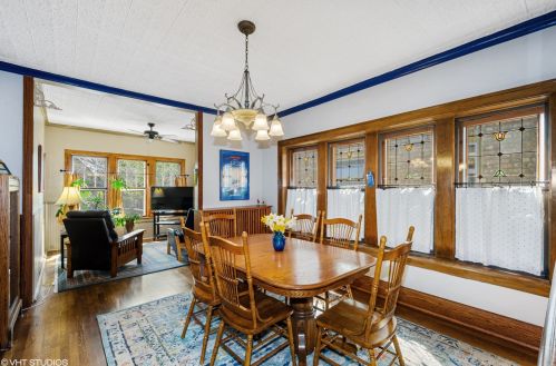 4435 Sacramento, Chicago IL 60655-2005 exterior