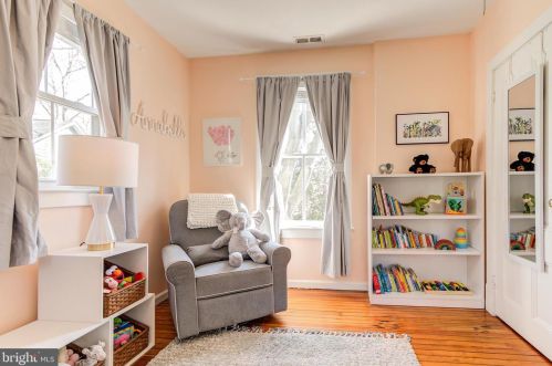 7509 Jackson Ave, Silver Spring MD 20912-5707 exterior