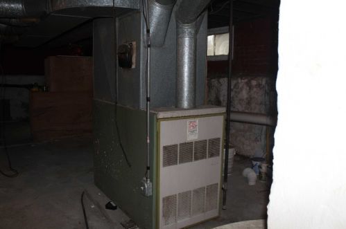 49 Worrall Ave, Poughkeepsie NY 12603-2335 exterior