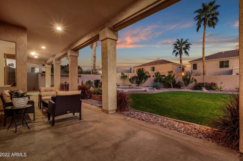 16647 15th Dr, Phoenix AZ  85045-0773 exterior