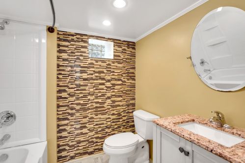 323 Elizabeth Ave, Pittsburgh PA 15202-2722 exterior