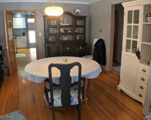 9040 Sacramento, Chicago IL 60655-2005 exterior