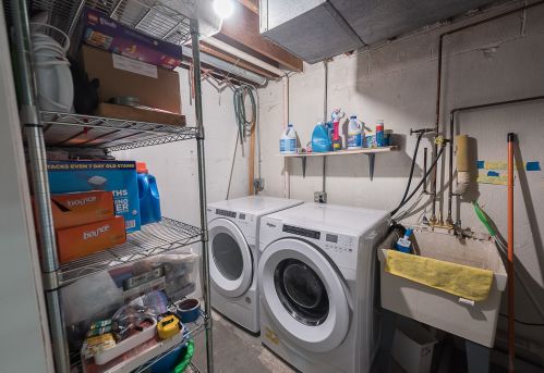 5225 Kimbark Ave, Chicago IL  60615-4009 exterior