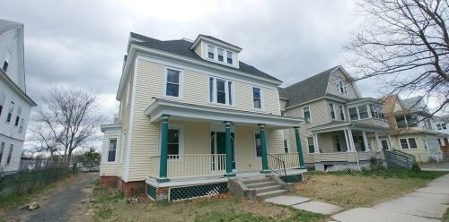 28 Kenwood Park, Springfield, MA 01108-1718