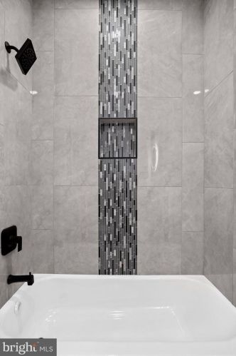 927 Kennedy St, Washington DC 20011-2915 exterior