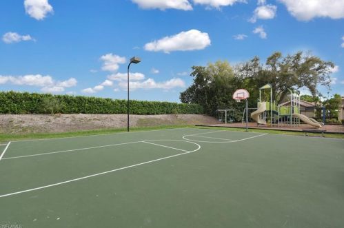 7864 Gardner Dr, Naples FL 34109-0607 exterior