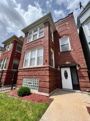 614 Lockwood Ave, Chicago IL 60638-1712 exterior