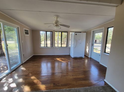 10940 Us Highway 90, Defuniak Springs, FL 32433-6943