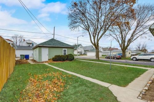 3403 8th St, Milwaukee WI 53215-5107 exterior