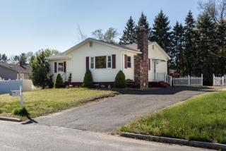 10 Flora St, Springfield MA  01129-1906 exterior