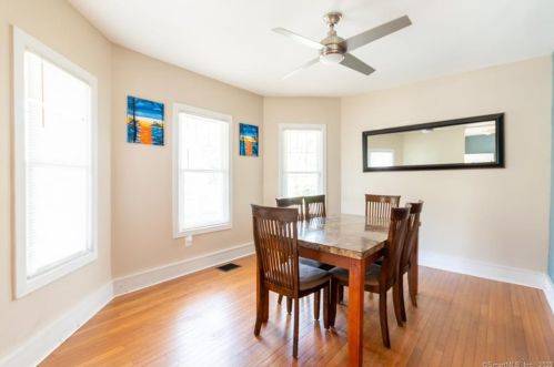 376 Chestnut St, New Britain CT 06051-2309 exterior