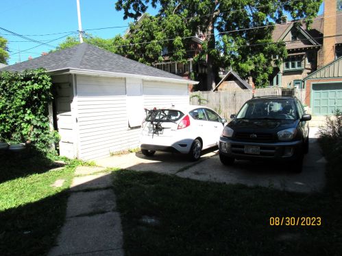 2970 Prospect Ave, Milwaukee WI  53211-3344 exterior