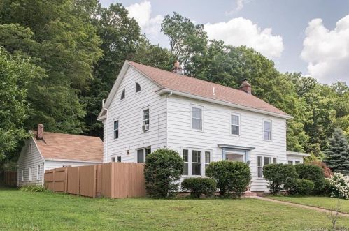 894 Migeon Ave, Torrington, CT 06790-4523