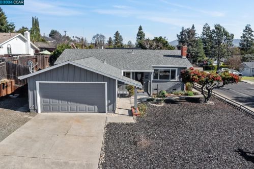 3659 Edmonton Way, Concord CA  94520-1407 exterior