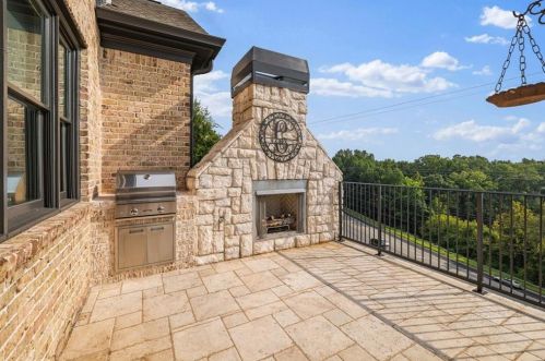 2771 Point Overlook, Gainesville GA 30501-1253 exterior