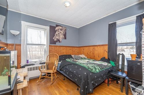 327 Middlesex St, North Andover MA 01845-3438 exterior