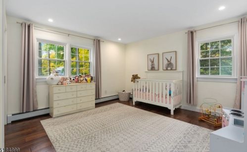 14 Stonehedge Ter, Sparta NJ 07871-1309 exterior