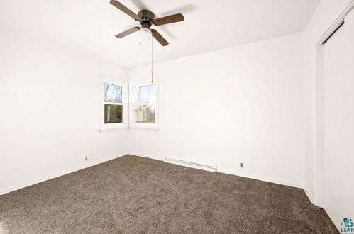 4825 Oakley St, Duluth MN 55804-1235 exterior