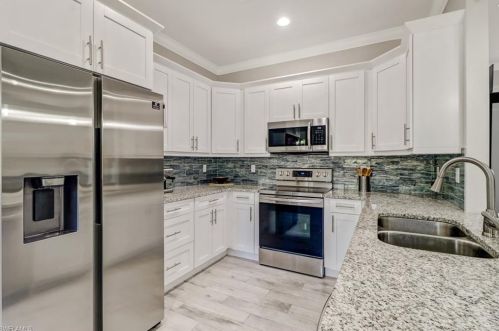 3791 8 Ave, Naples FL 34117-4993 exterior