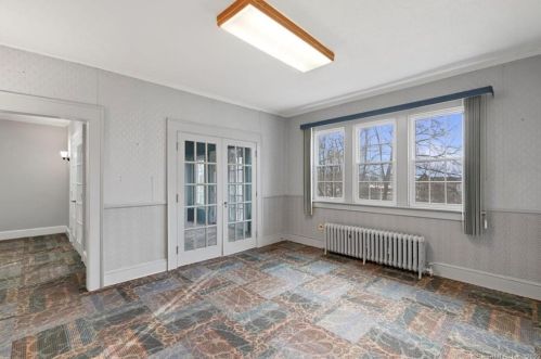 458 Main St, Meriden CT 06451-5090 exterior