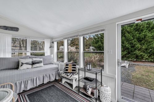 722 State Hwy, Eastham MA 02642-2534 exterior