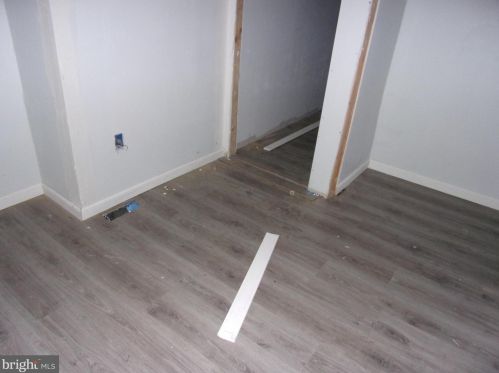 2210 17 St, Philadelphia PA 19132-4404 exterior