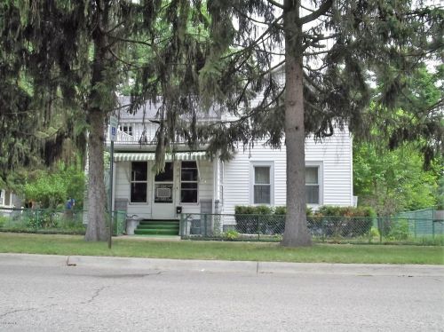 206 High St, Dowagiac, MI 49047-2049