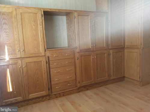 12312 Mccrossin Ln, Rockville MD 20854-1014 exterior