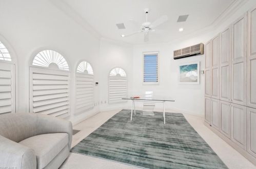 30 Casa Mar Ln, Naples FL 34103-3685 exterior